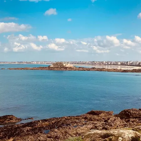 Maison Renovee En Centre-ville, A 5 Min Des Plages Holiday home