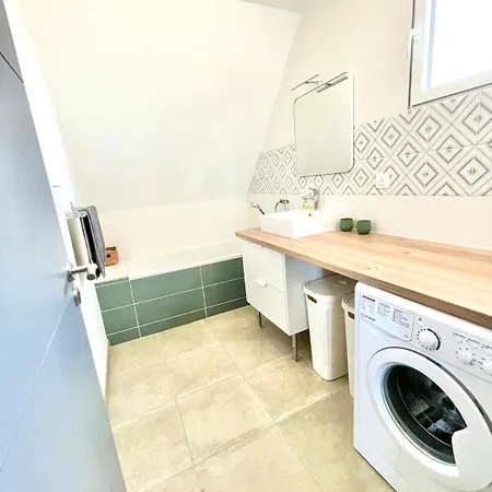 Maison Renovee En Centre-ville, A 5 Min Des Plages * Beaussais Sur Mer