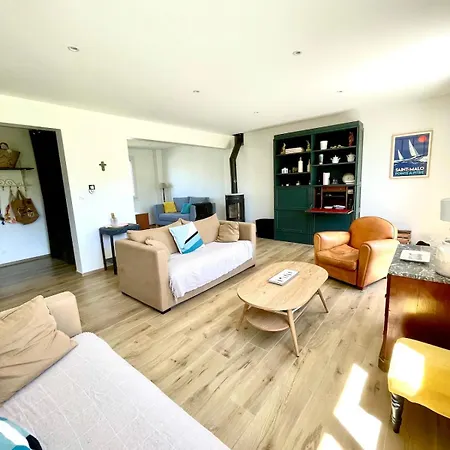 Maison Renovee En Centre-ville, A 5 Min Des Plages