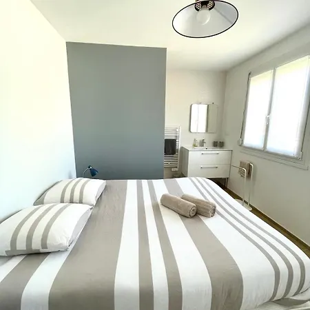 Maison Renovee En Centre-ville, A 5 Min Des Plages Holiday home *