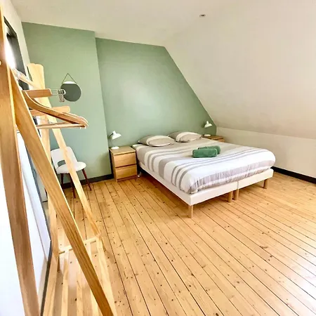 Holiday home Maison Renovee En Centre-ville, A 5 Min Des Plages Beaussais Sur Mer